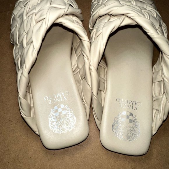 Vince Camuto Anella Slide - Picture 6 of 8